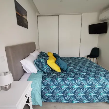 Hyper Centre, 80m, Parking Available, Air Conditioning * Nazaré