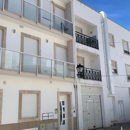 Casa Na Onda Elevador Apartment Nazare