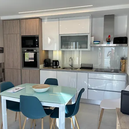 Apartman Hyper Centre, 80m, Parking Available, Air Conditioning *