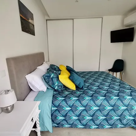 Hyper Centre, 80m, Parking Available, Air Conditioning Apartman *