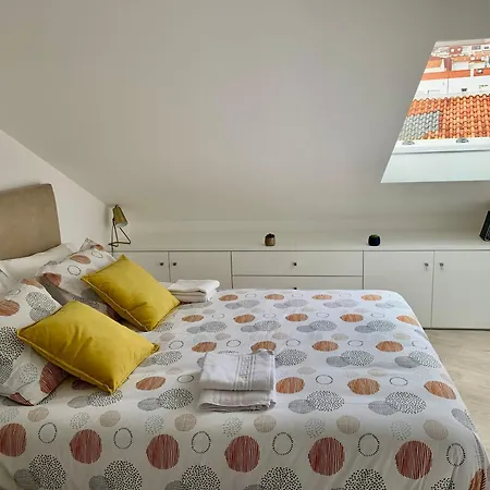 Hyper Centre, 80m, Parking Available, Air Conditioning Apartman Nazaré